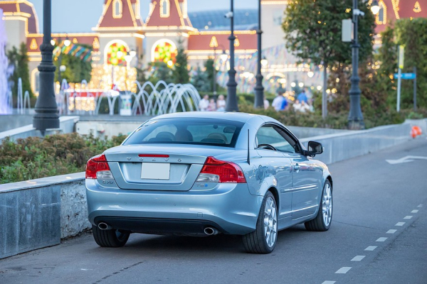 Неправильный швед: опыт владения праворульной Volvo C70 II