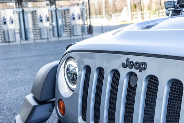 Рок-кроулинг в городских джунглях: опыт владения Jeep Wrangler Rubicon JK
