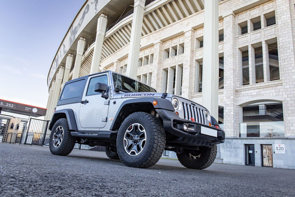 Рок-кроулинг в городских джунглях: опыт владения Jeep Wrangler Rubicon JK