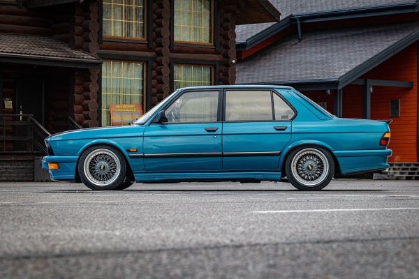 Еще немного – и был бы «эмкой»: опыт владения BMW M535 Е28