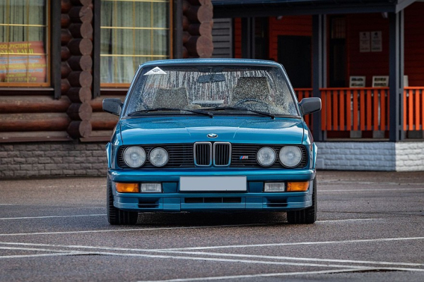 Еще немного – и был бы «эмкой»: опыт владения BMW M535 Е28