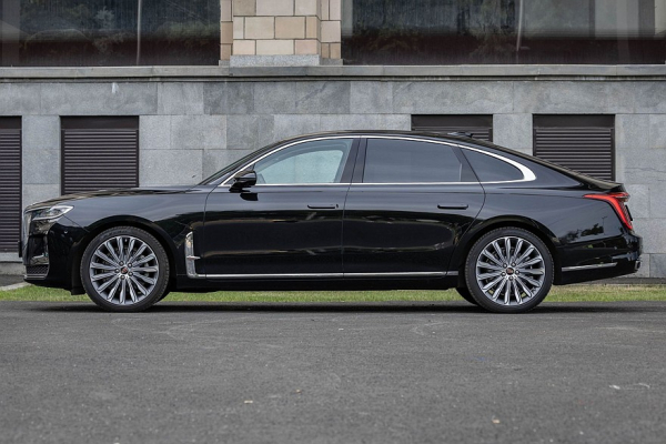 Делюкс без вариантов: тест-драйв Hongqi H9