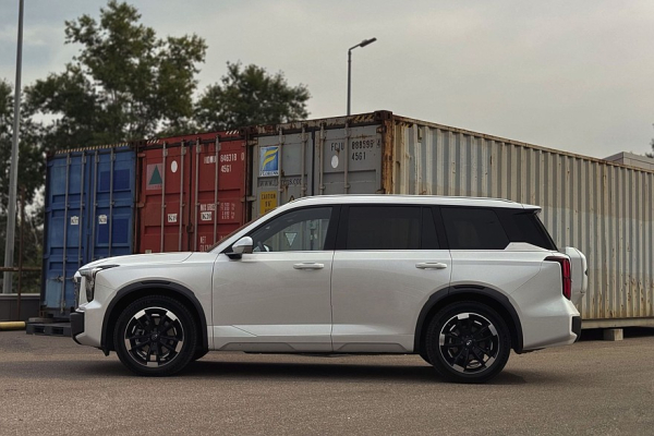Рюкзачок за 100 000 рублей: тест-драйв GAC GS8 Traveller