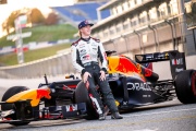 Иск Макларена к чемпиону IndyCar Алексу Палоу: гонщик утверждает, что Зак Браун его обманул