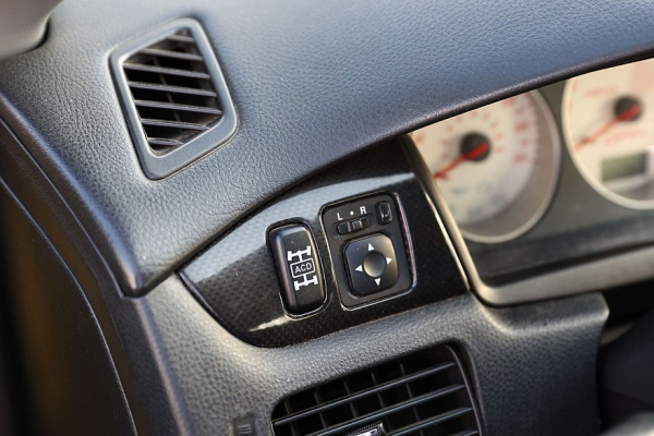 Сделай сам: опыт владения универсалом Mitsubishi Lancer Evolution IX Сделай сам: опыт владения универсалом Mitsubishi Lancer Evolution IX