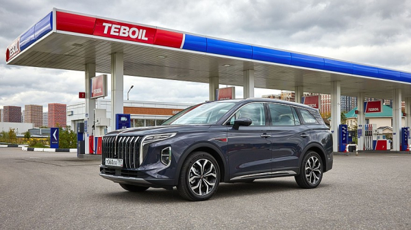 Крылатые габариты, немного эвкалипта и сила пользовательских настроек: тест-драйв Hongqi HS7