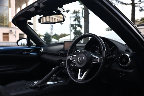 Задний привод, полтора литра и DVD-проигрыватель: опыт владения Mazda Roadster IV (ND) Задний привод, полтора литра и DVD-проигрыватель: опыт владения Mazda Roadster IV (ND)