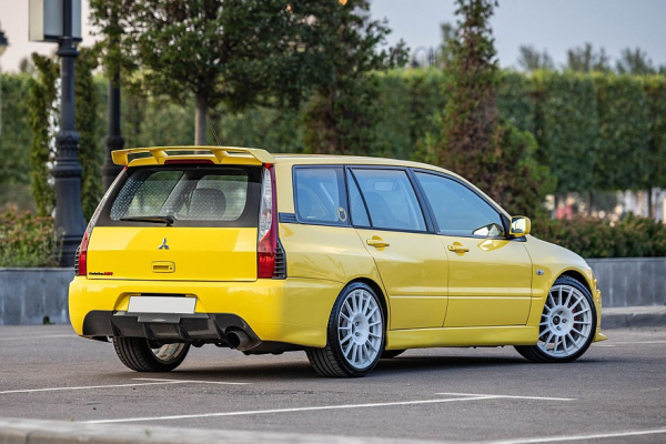 Сделай сам: опыт владения универсалом Mitsubishi Lancer Evolution IX Сделай сам: опыт владения универсалом Mitsubishi Lancer Evolution IX