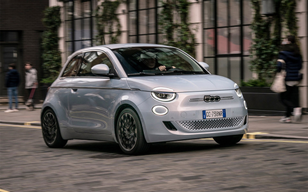 
            Возвращение к классическому дизайну. Чего ждать от Audi, BMW и Mercedes
        