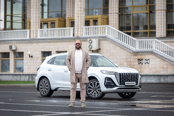 Больше не компромисс: необычный тест-драйв Hongqi HS5