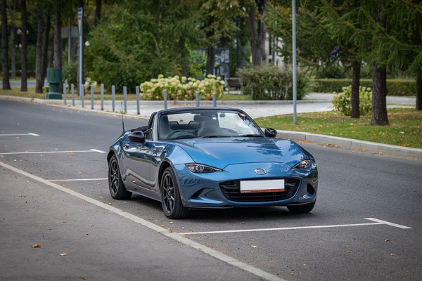 Задний привод, полтора литра и DVD-проигрыватель: опыт владения Mazda Roadster IV (ND) Задний привод, полтора литра и DVD-проигрыватель: опыт владения Mazda Roadster IV (ND)