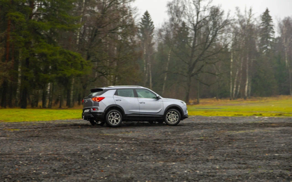 Проще не значит хуже. Мы испытали корейский кроссовер KGM Korando
Проще не значит хуже. Мы испытали корейский кроссовер KGM Korando