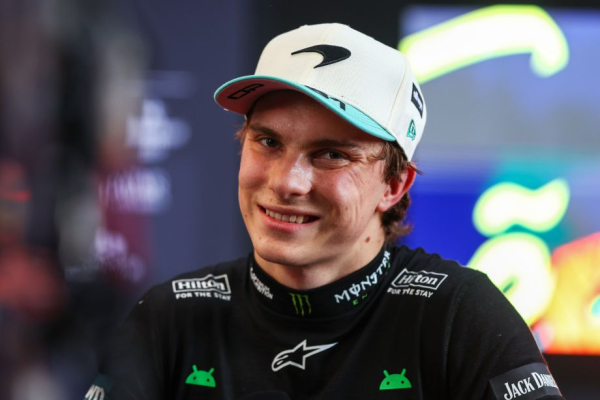 Оценки за Гран-при Бразилии Ф-1 2025: прорыв Ферстаппена, авария Пиастри, провал Хэмилтона