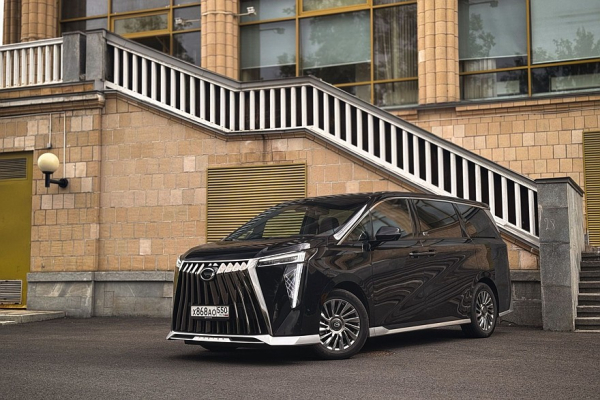 Световое шоу и режим SPA: тест-драйв GAC M8 Световое шоу и режим SPA: тест-драйв GAC M8