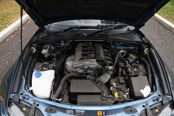 Задний привод, полтора литра и DVD-проигрыватель: опыт владения Mazda Roadster IV (ND) Задний привод, полтора литра и DVD-проигрыватель: опыт владения Mazda Roadster IV (ND)