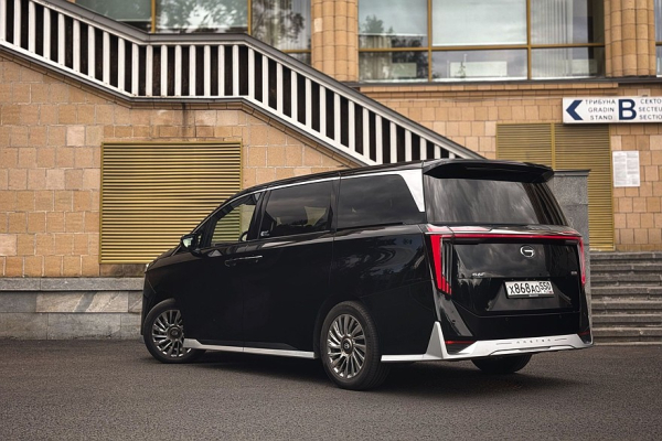 Световое шоу и режим SPA: тест-драйв GAC M8 Световое шоу и режим SPA: тест-драйв GAC M8