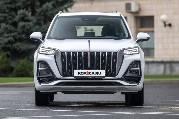 Больше не компромисс: необычный тест-драйв Hongqi HS5