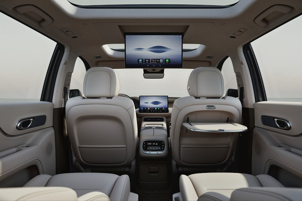 500 сил, чёрный орех и 11 слоёв: первый тест-драйв GAC S9 500 сил, чёрный орех и 11 слоёв: первый тест-драйв GAC S9