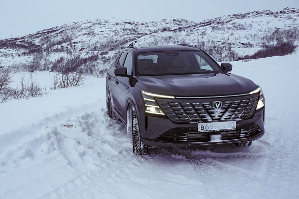 Семейный, достойный и немного странный: первый тест-драйв Changan CS75 Plus AWD Семейный, достойный и немного странный: первый тест-драйв Changan CS75 Plus AWD
