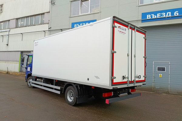 Чуть трясет, но очень радует: тест-драйв Sollers TR80