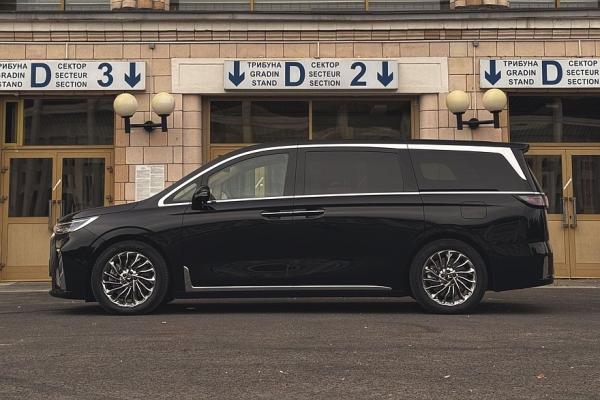 У нас есть премиальный минивэн дома: тест-драйв Voyah Dream У нас есть премиальный минивэн дома: тест-драйв Voyah Dream