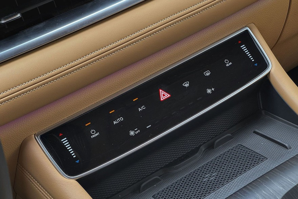 У нас есть премиальный минивэн дома: тест-драйв Voyah Dream У нас есть премиальный минивэн дома: тест-драйв Voyah Dream