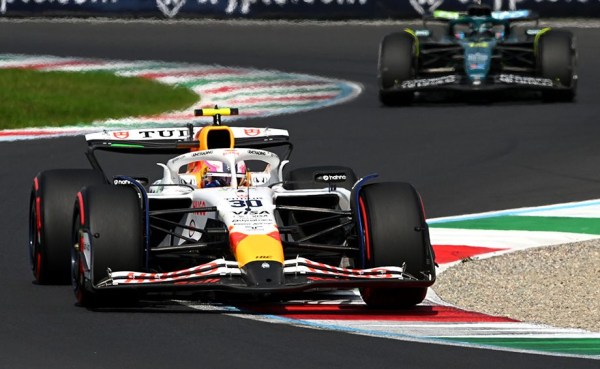 6 интриг Гран-при Абу-Даби Формулы-1: командная тактика в Макларене, разборки середняков и другие 6 интриг Гран-при Абу-Даби Формулы-1: командная тактика в Макларене, разборки середняков и другие