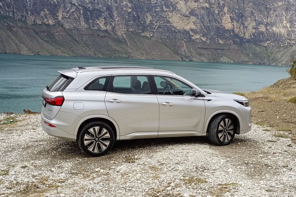 Цыганка в мозгах и оксюморон в оформлении: тест-драйв обновленного Evolute i-Space